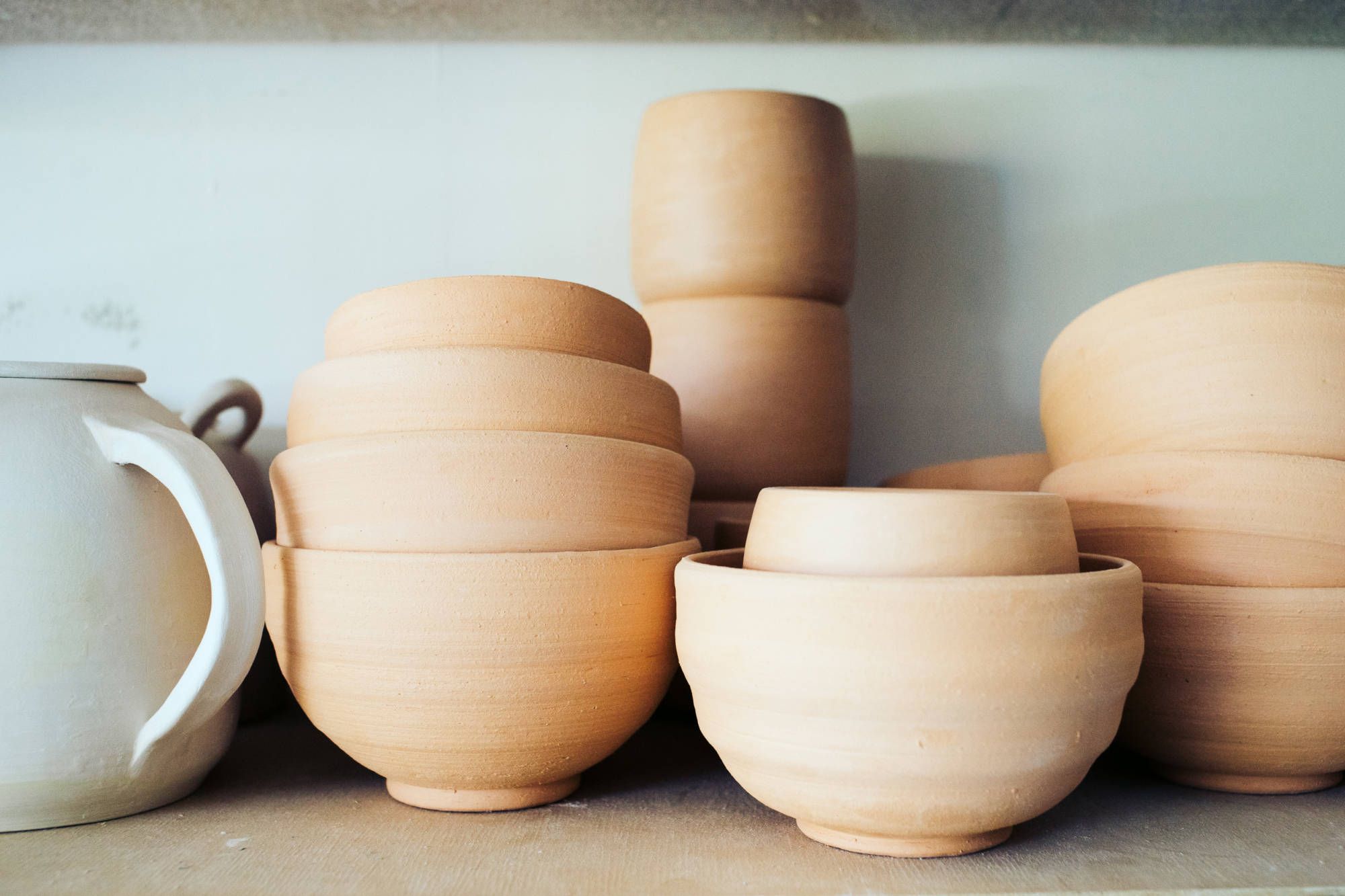 handmade ceramic bowls – free photo on Barnimages